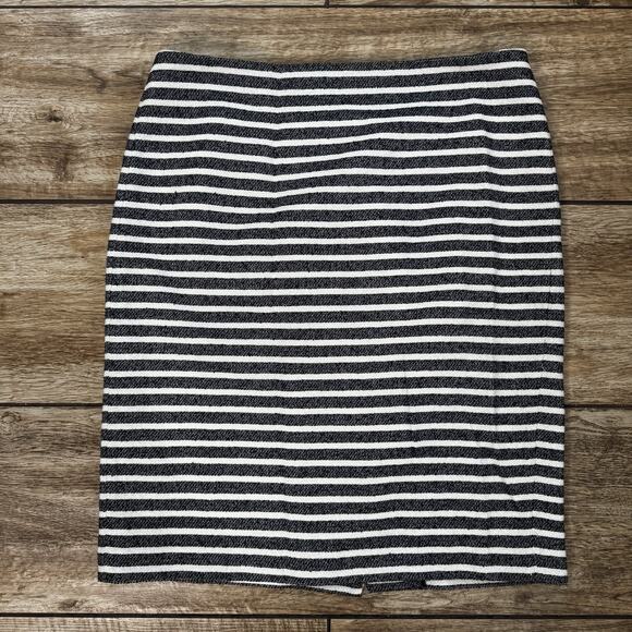 Ann Taylor Skirt Black White Tweed Boucle Striped Casual Career - Picture 10 of 10